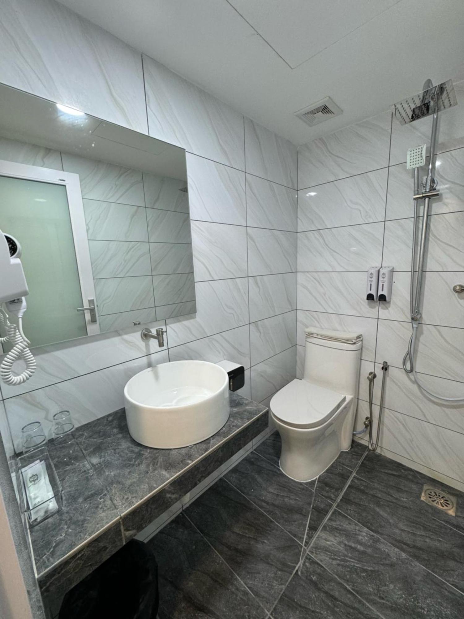 52 The Grace Hotel มัวร์ ภายนอก รูปภาพ